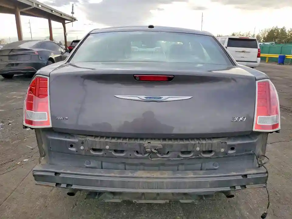 2C3CCARG0EH374304 2014 CHRYSLER 300-5