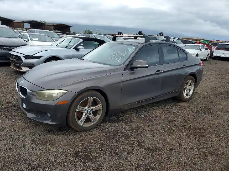 WBA3B1C52DK128624 2013 BMW 3 SERIES-0