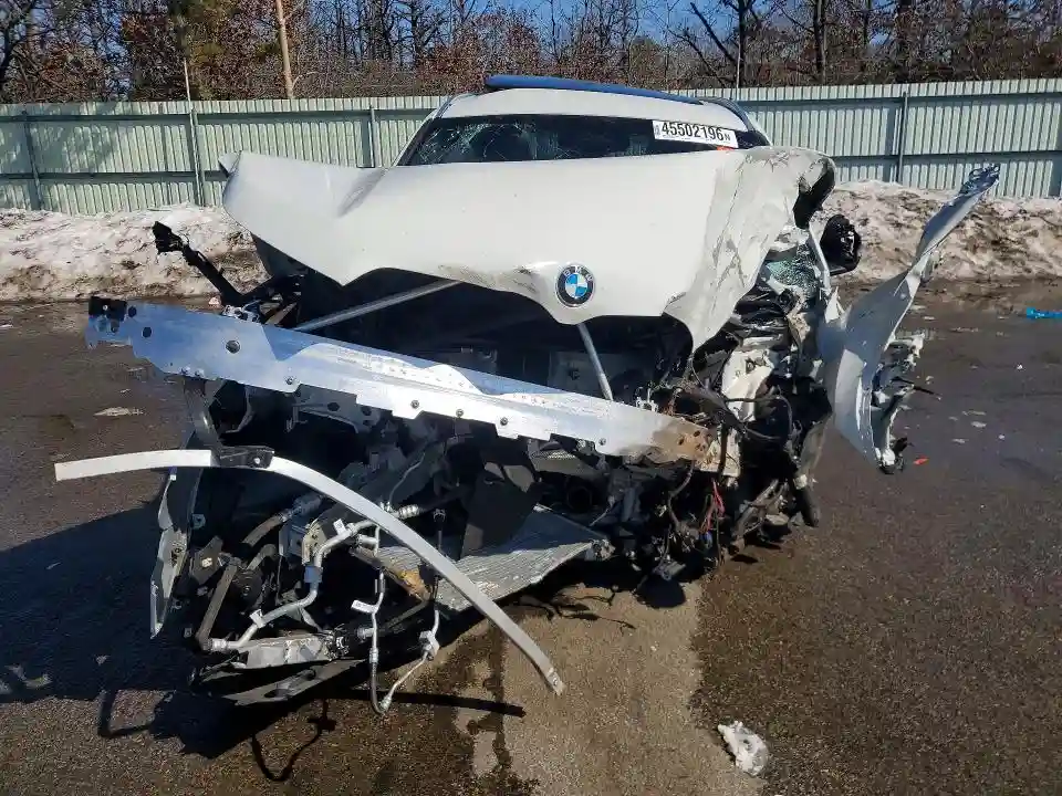 WBX73EF09P5Y02654 2023 BMW X1-4