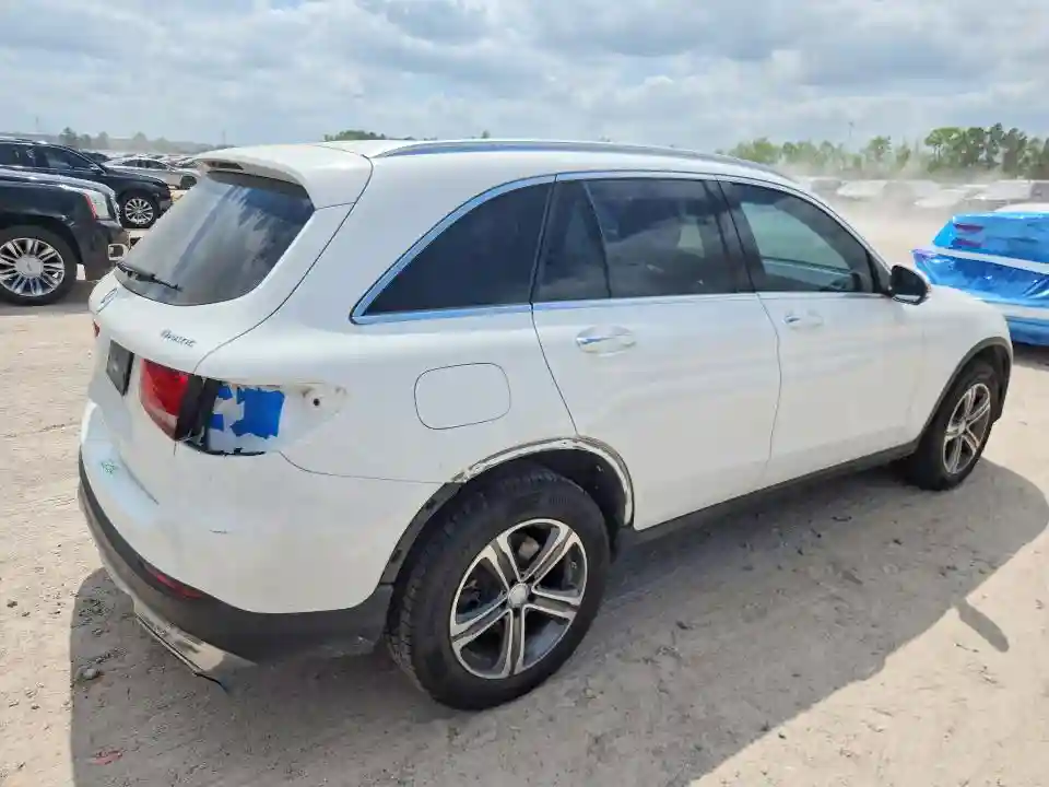 WDC0G4KB0HF189821 2017 MERCEDES-BENZ GLC-CLASS-2