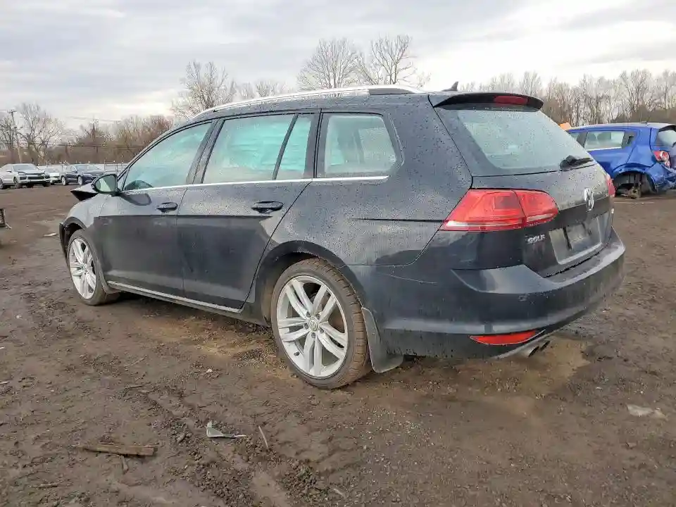 3VWC17AU3FM518661 2015 VOLKSWAGEN GOLF-1