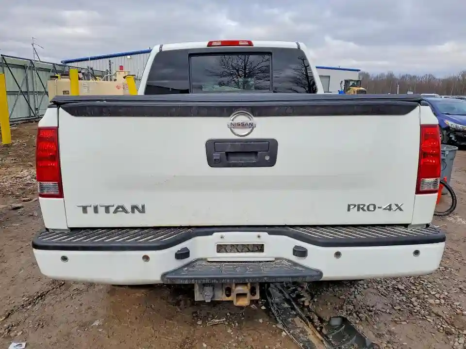 1N6AA0EC9DN310917 2013 NISSAN TITAN-5