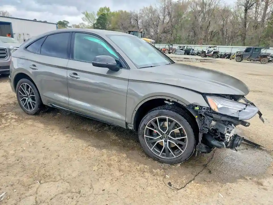 WA124AFY7R2149131 2024 AUDI SQ5-3