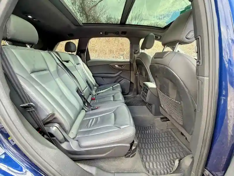 WA1AXAF70MD010157 2021 AUDI Q7-5