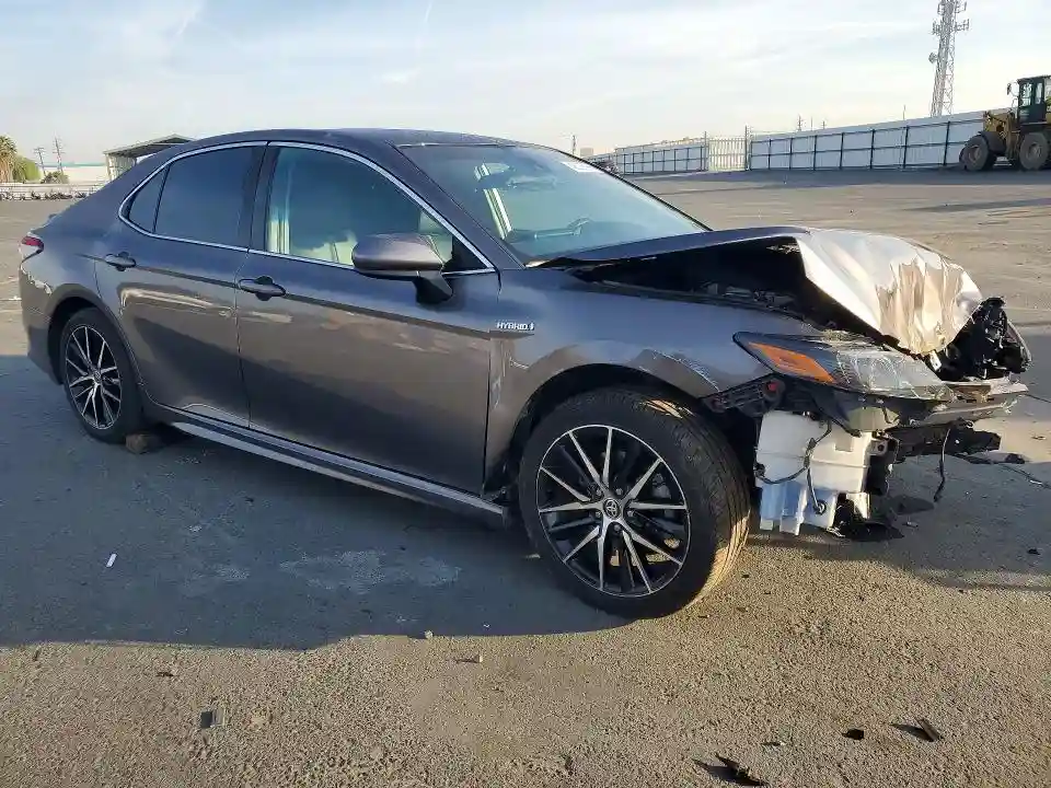 4T1G31AK8MU565232 2021 TOYOTA CAMRY SOLA-3