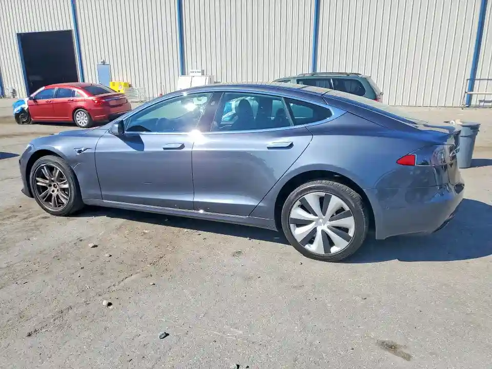 5YJSA1E24LF379029 2020 TESLA MODEL S-1
