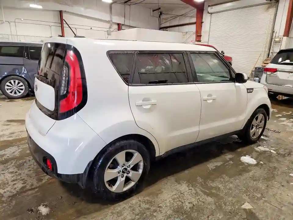 KNDJN2A21J7543559 2018 KIA SOUL BASE-2