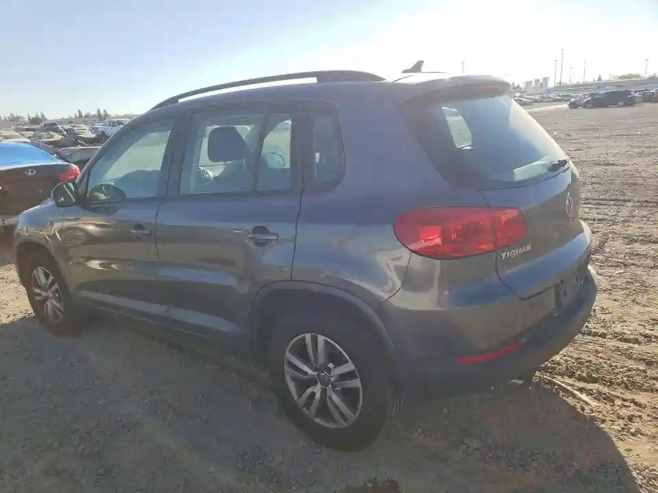 WVGAV7AX8FW597183 2015 VOLKSWAGEN TIGUAN-1