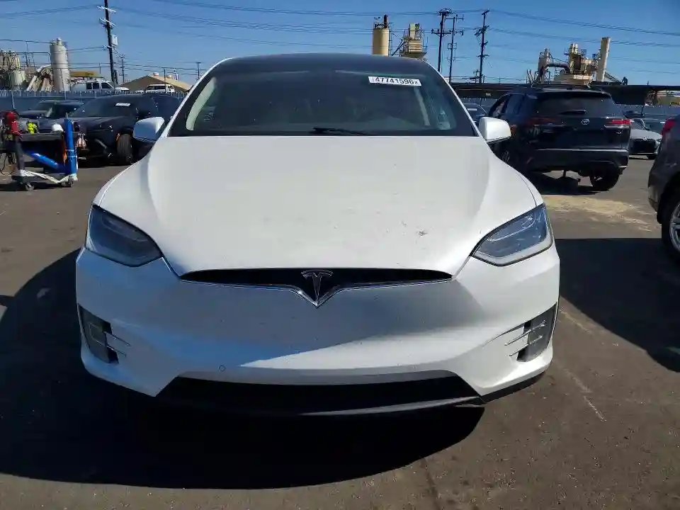 5YJXCAE21HF076779 2017 TESLA MODEL X-4