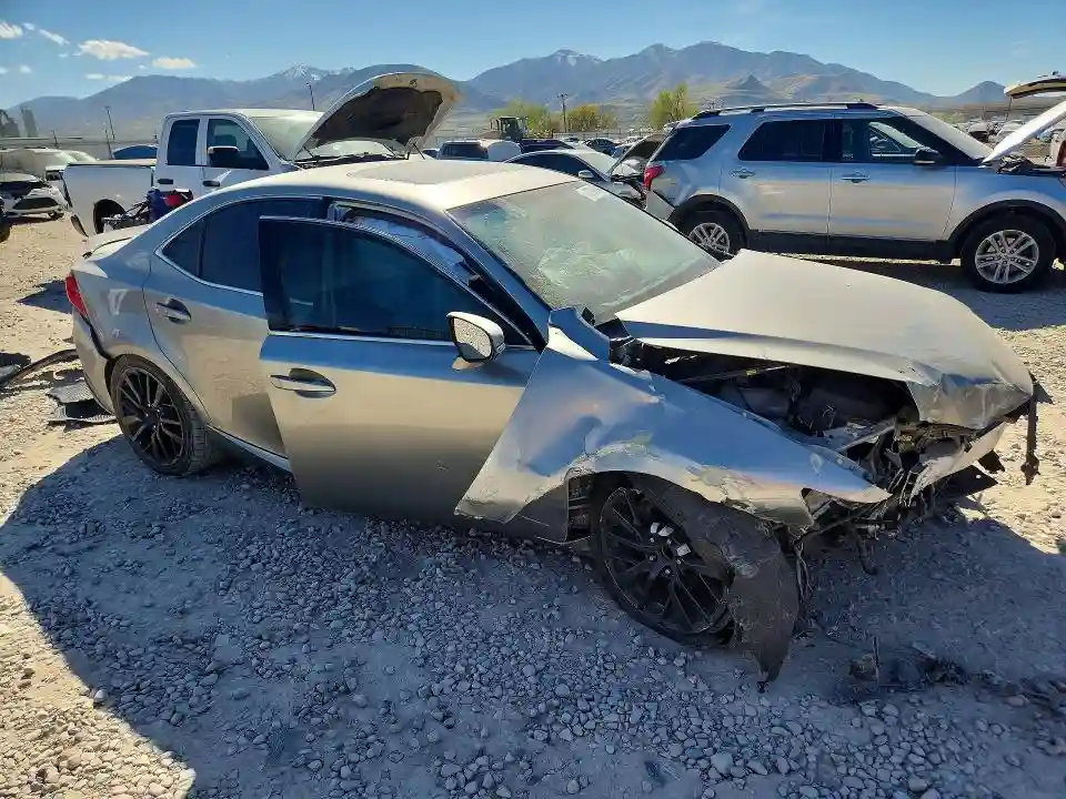 JTHBA1D29G5031363 2016 LEXUS IS-3