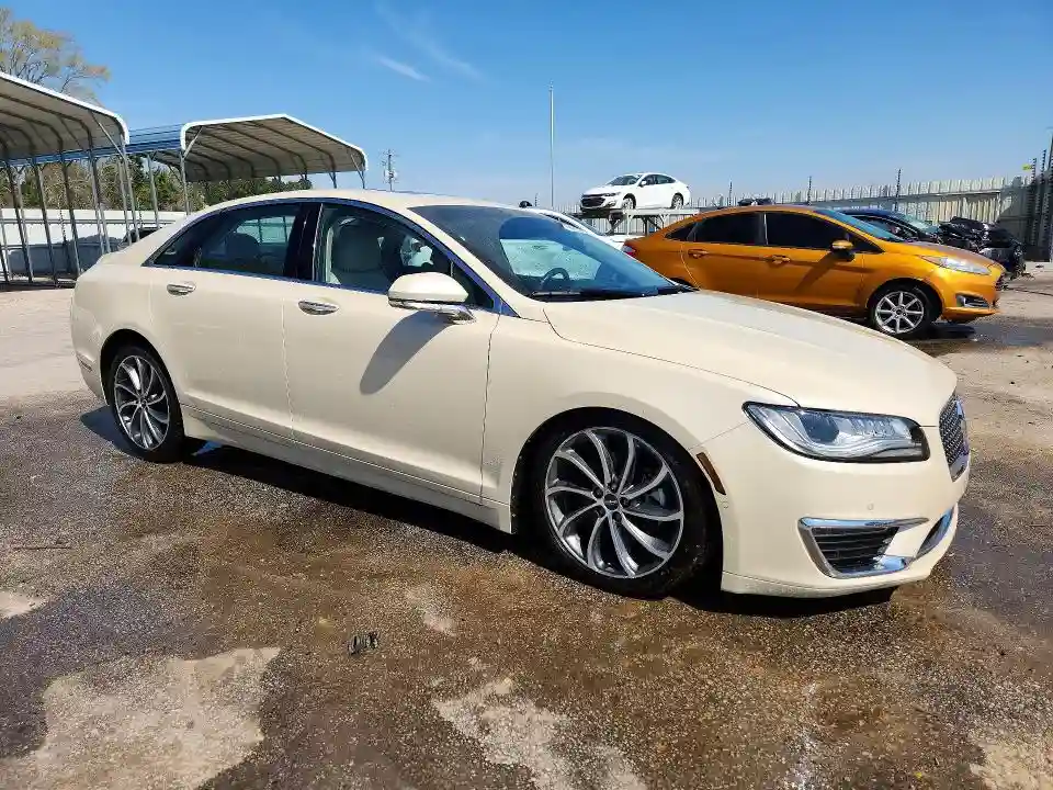 3LN6L5MU6JR607609 2018 LINCOLN MKZ-3