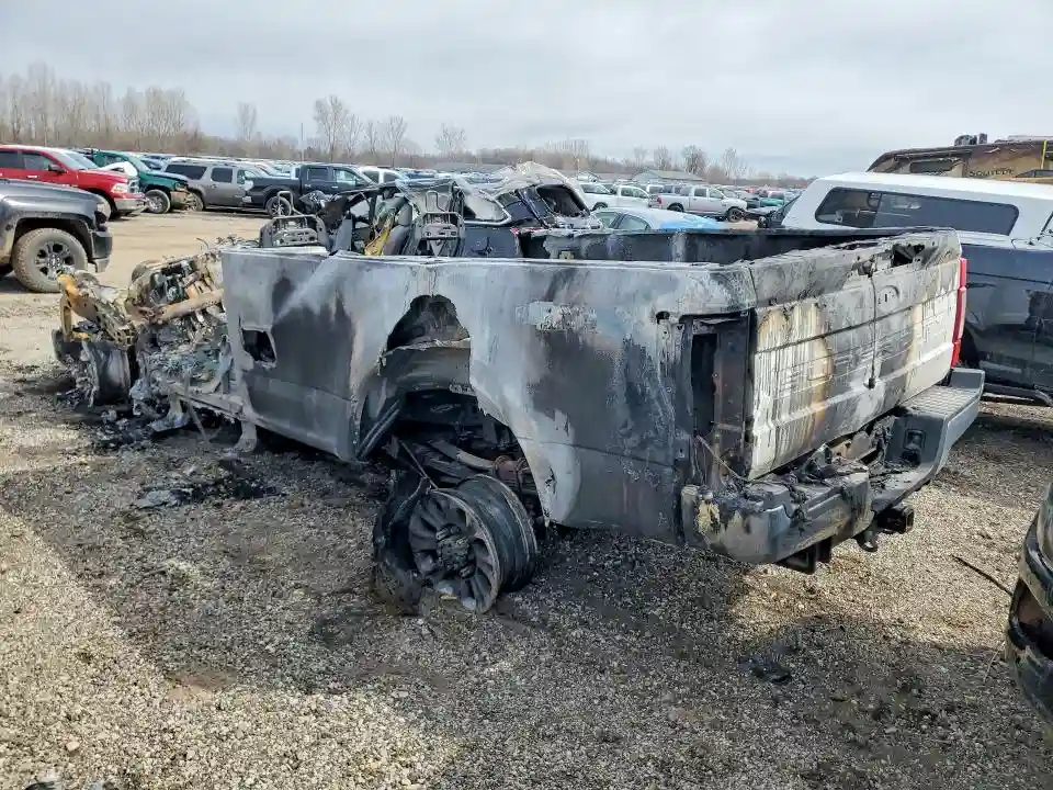 1FTRF3BT4NEF16189 2022 FORD F350-1
