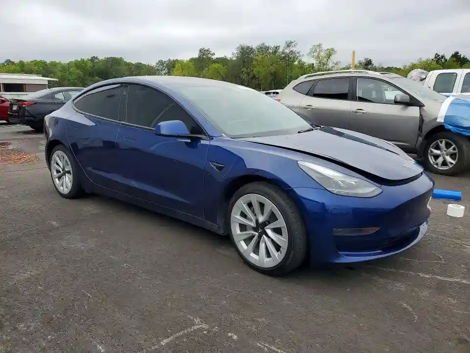 5YJ3E1EA6PF438877 2023 TESLA MODEL 3-3