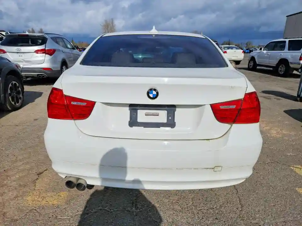 WBAPH7C52AA175897 2010 BMW 3 SERIES-5
