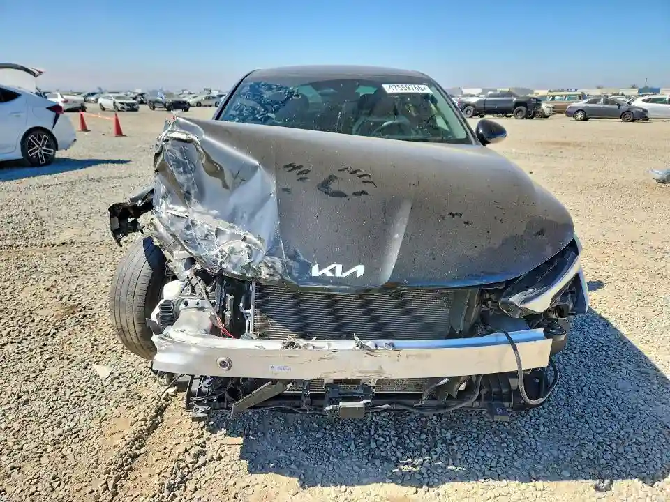 KNAG64J77S5329779 2025 KIA K5 GT-LINE-4