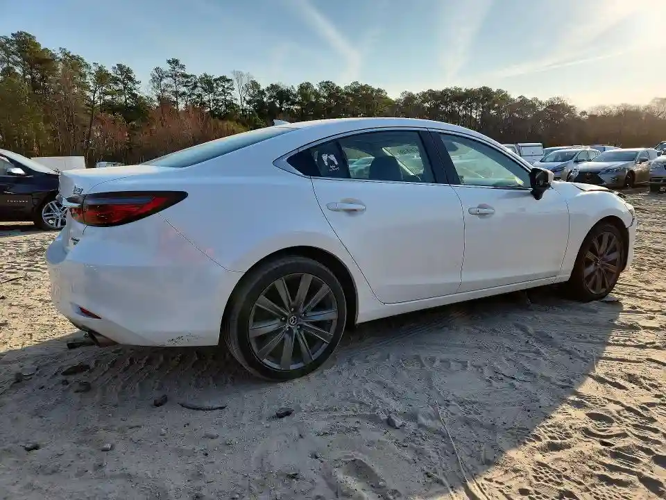 JM1GL1TY8M1619040 2021 MAZDA 6-2