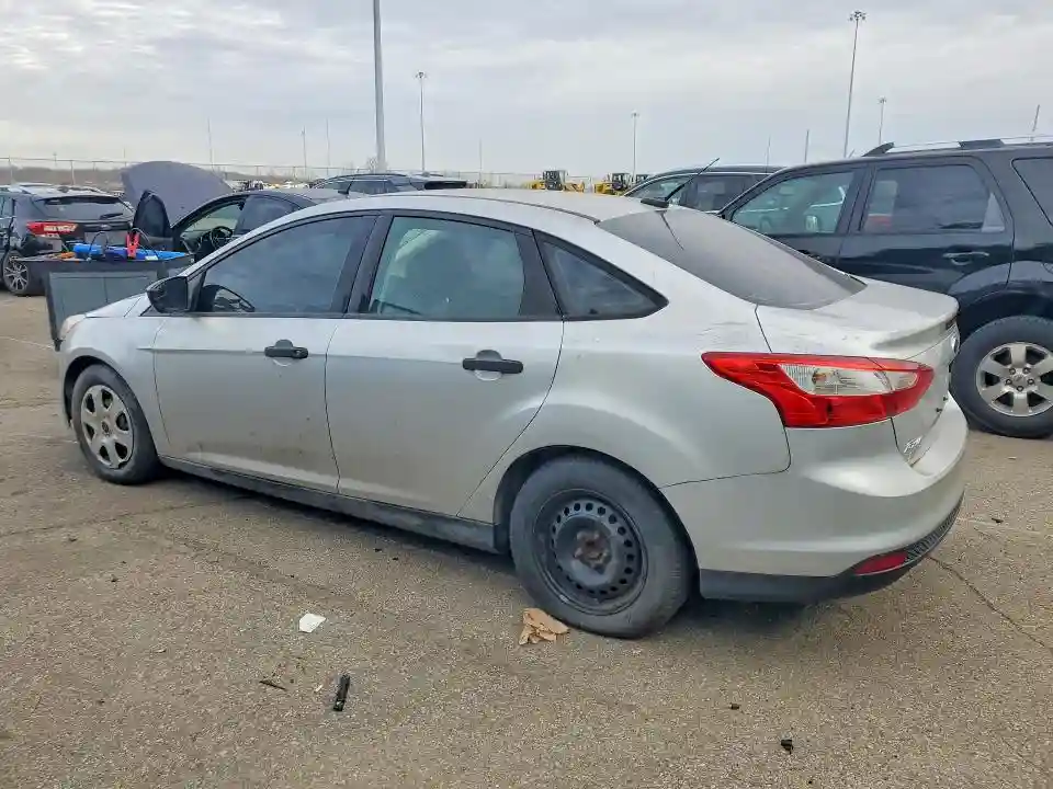 1FADP3E27EL302115 2014 FORD FOCUS-1
