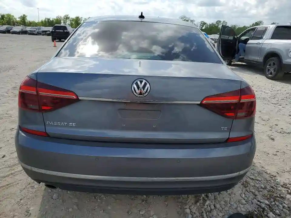 1VWBA7A34JC007294 2018 VOLKSWAGEN PASSAT-5