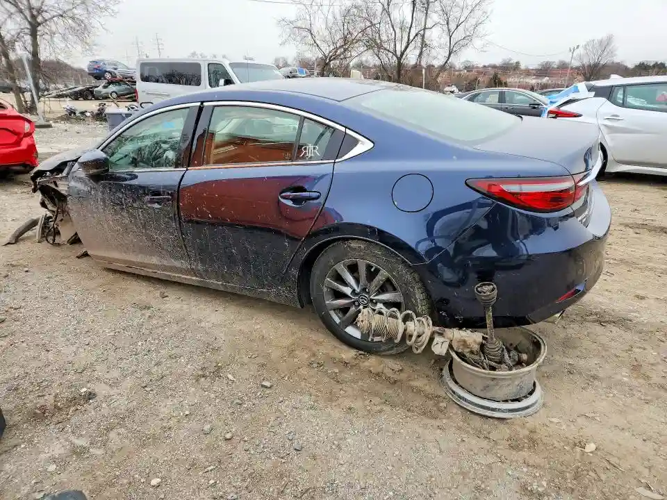 JM1GL1UM1J1313353 2018 MAZDA 6-1