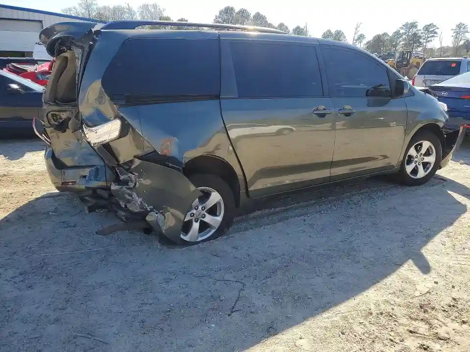 5TDKK3DC1CS224582 2012 TOYOTA SIENNA-2