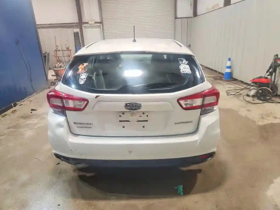4S3GTAA65K3759548 2019 SUBARU IMPREZA-5
