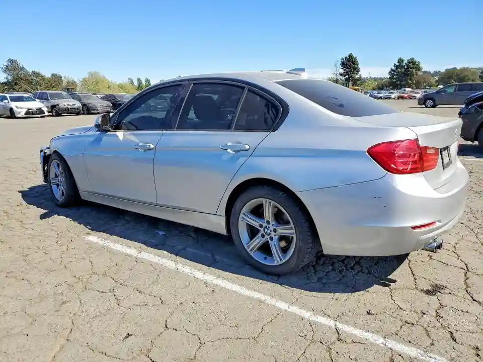 WBA3A5C5XDF359578 2013 BMW 3 SERIES-1
