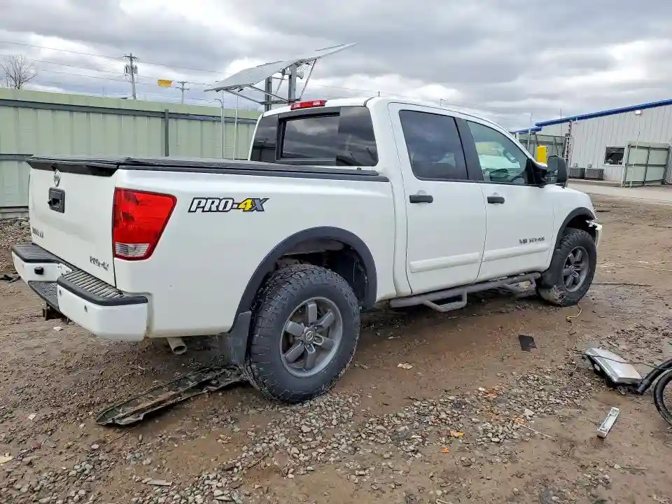 1N6AA0EC9DN310917 2013 NISSAN TITAN-2