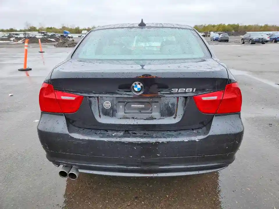 WBAPK5C59BA656351 2011 BMW 3 SERIES-5