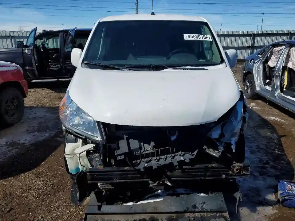 3N6CM0KN5EK696779 2014 NISSAN NV-4