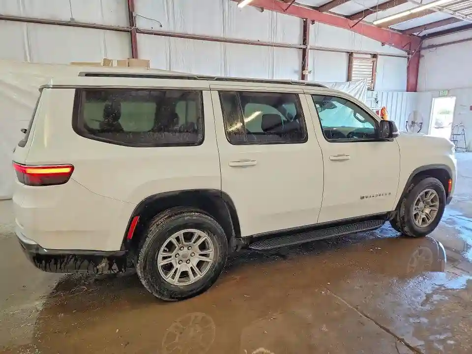 1C4SJUAP7PS584677 2023 JEEP WAGONEER-2