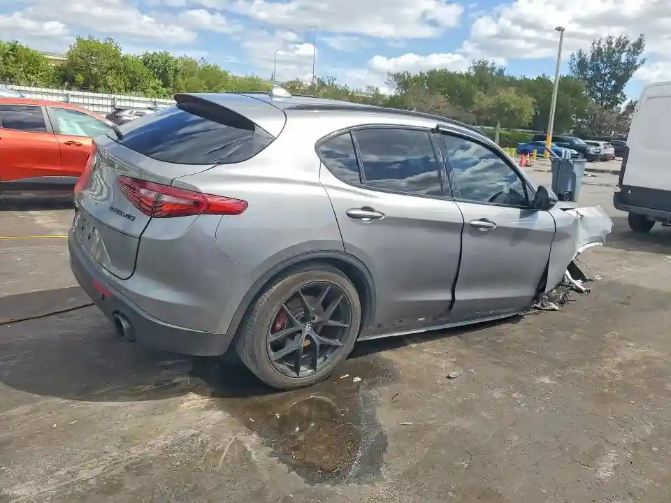 ZASPAJAN6L7C75483 2020 ALFA ROMEO STELVIO-2