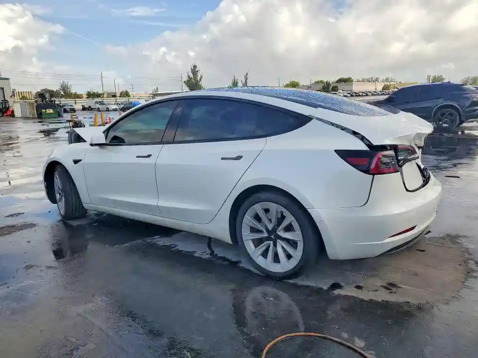 5YJ3E1EB4MF059736 2021 TESLA MODEL 3-1