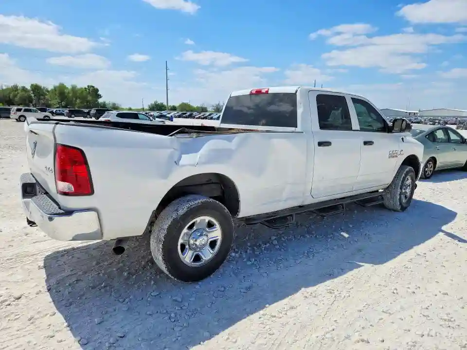 3C6UR5HL4JG418293 2018 RAM 2500-2