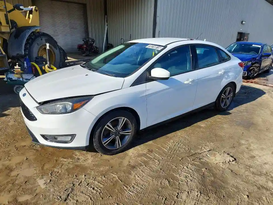 1FADP3FE8JL282167 2018 FORD FOCUS-0