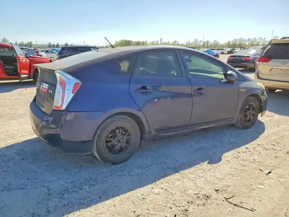 JTDKN3DU5D1644442 2013 TOYOTA PRIUS-2