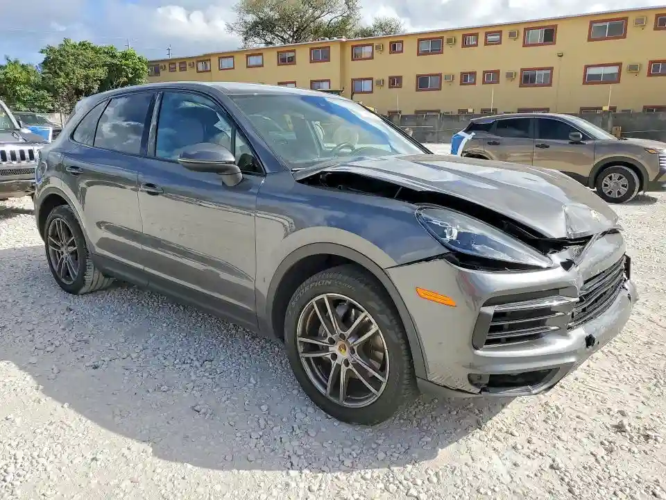 WP1AA2AY4KDA05066 2019 PORSCHE CAYENNE-3