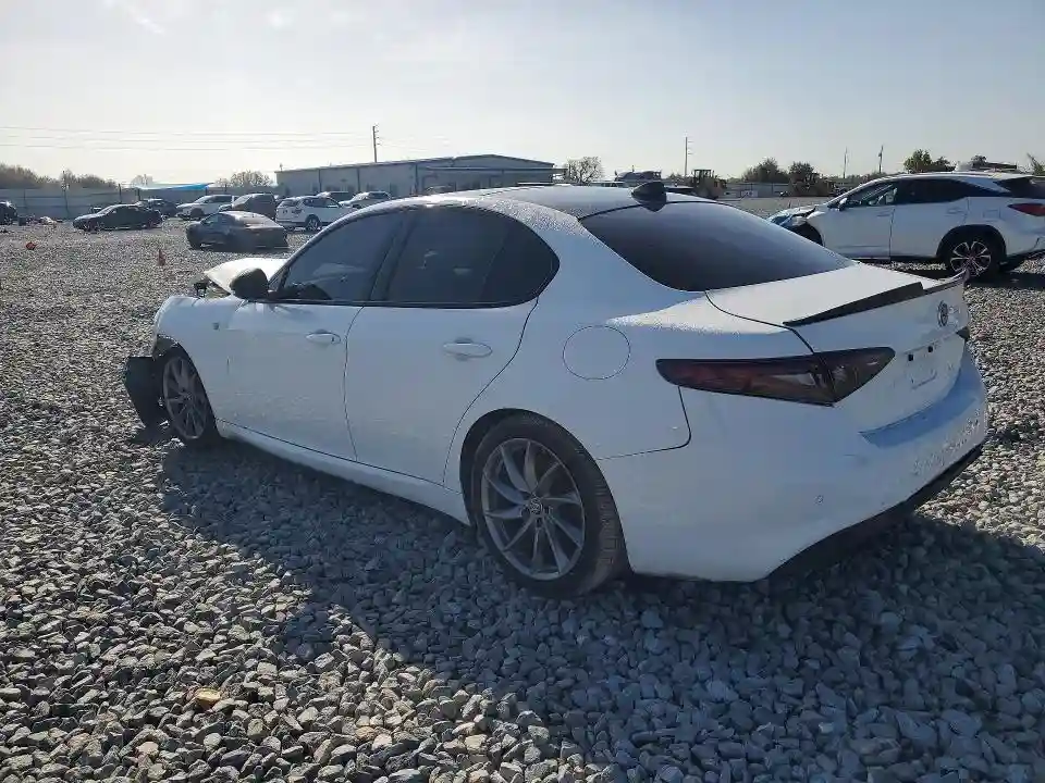 ZARFAMBN4R7679997 2024 ALFA ROMEO GIULIA-1