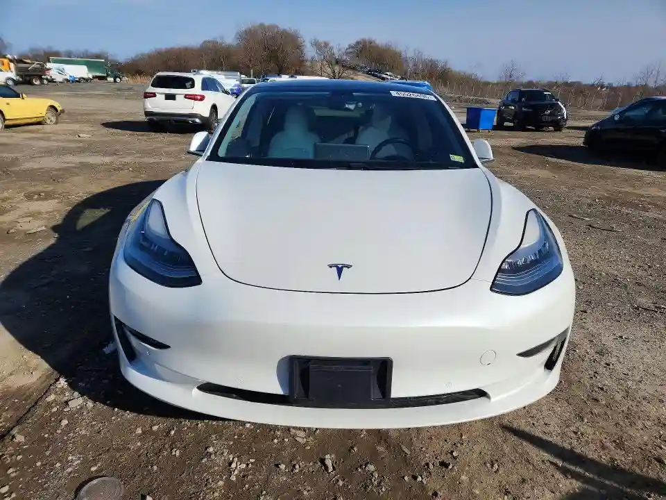 5YJ3E1EB6KF494934 2019 TESLA MODEL 3-4