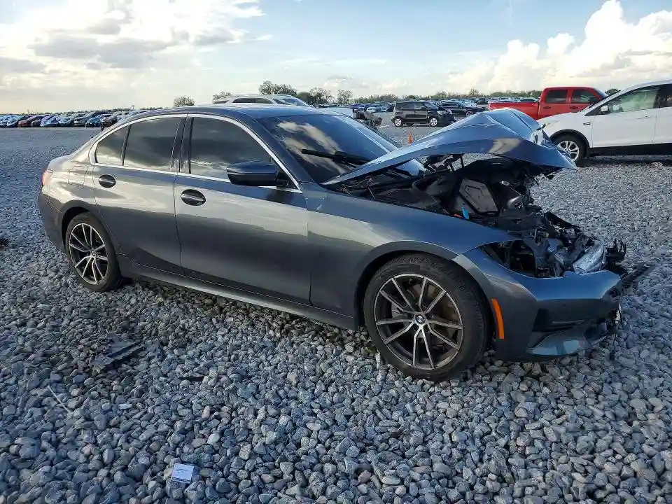 3MW5R1J06M8C07467 2021 BMW 3 SERIES-3