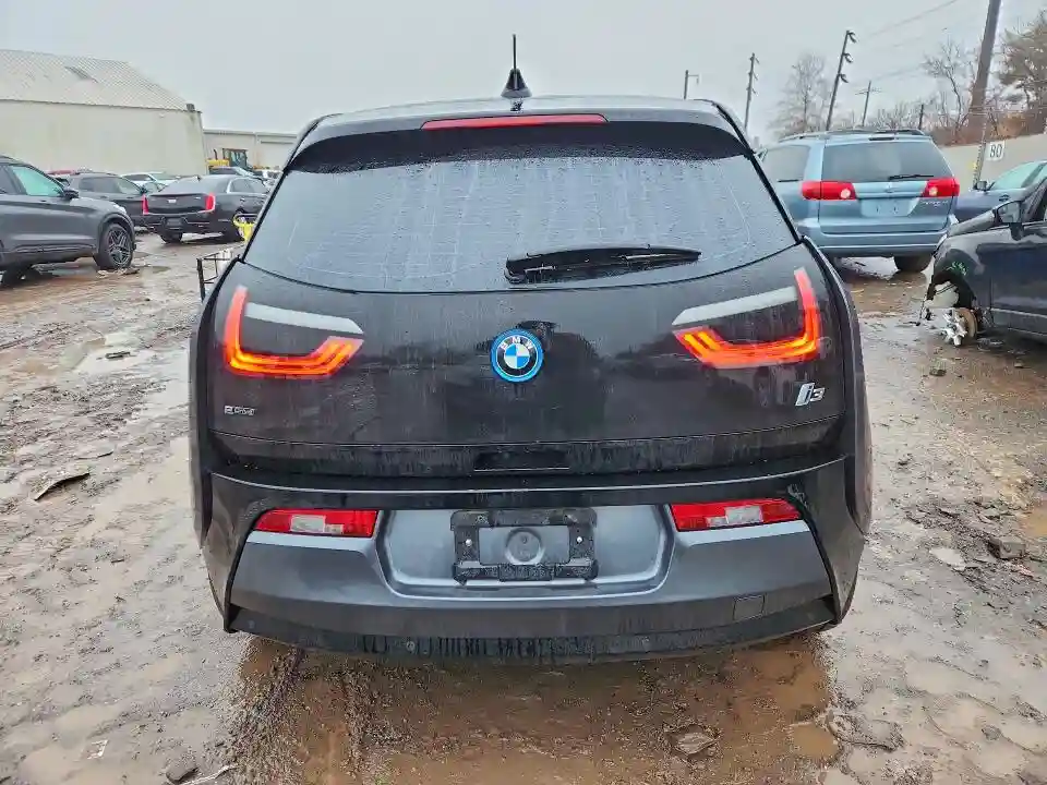 WBY1Z8C33HV894023 2017 BMW I SERIES-5