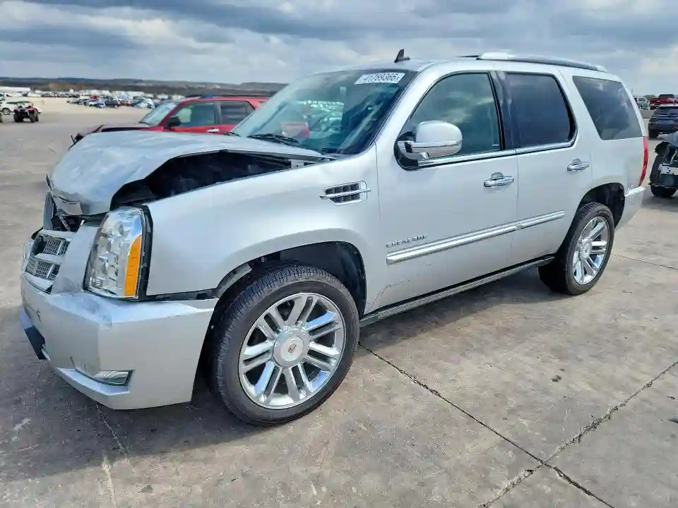 1GYS3DEF0DR290241 2013 CADILLAC ESCALADE-0