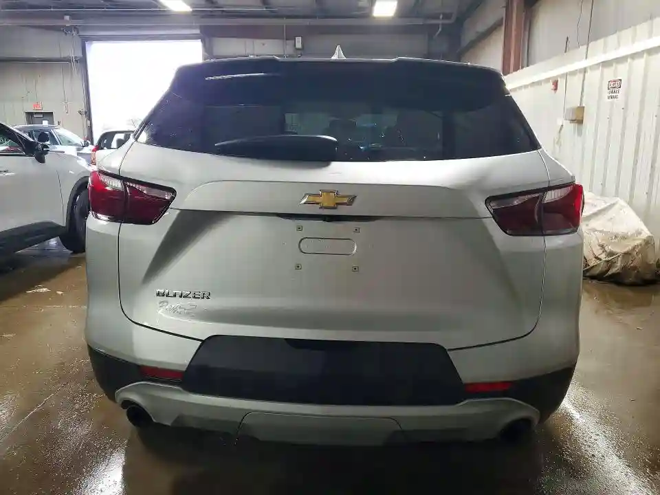 3GNKBCRS6KS700469 2019 CHEVROLET BLAZER-5