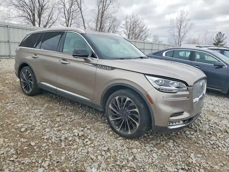 5LM5J7XC7LGL04457 2020 LINCOLN AVIATOR-3
