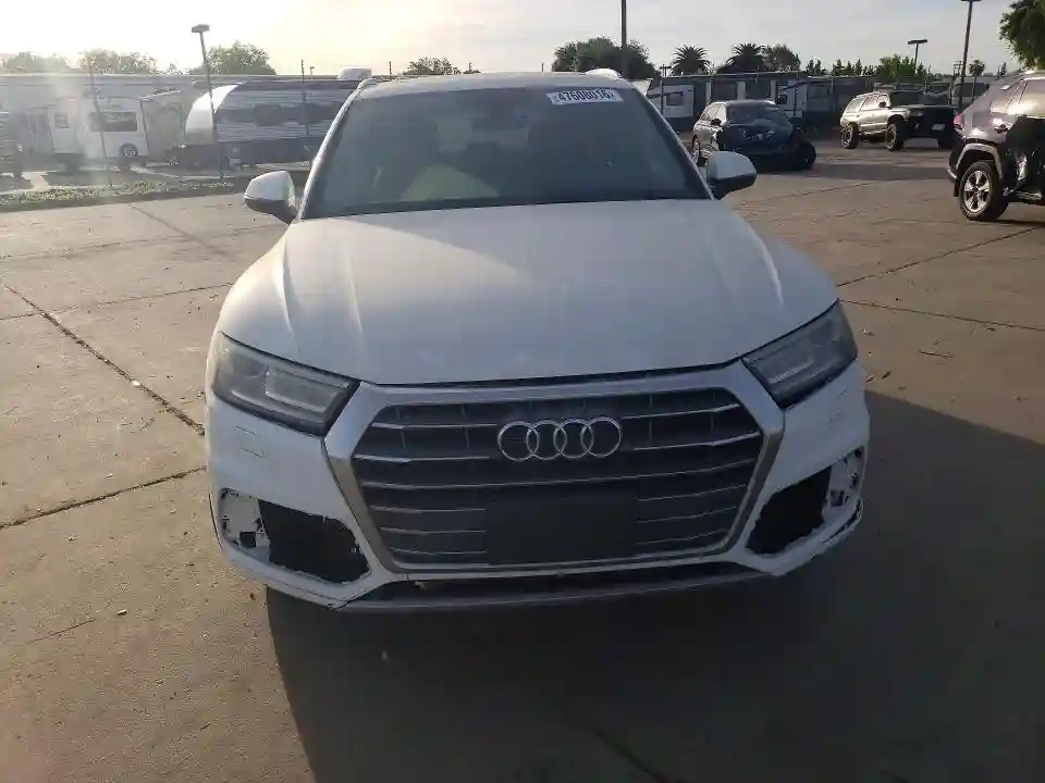 WA1ANAFY5J2150520 2018 AUDI Q5-4
