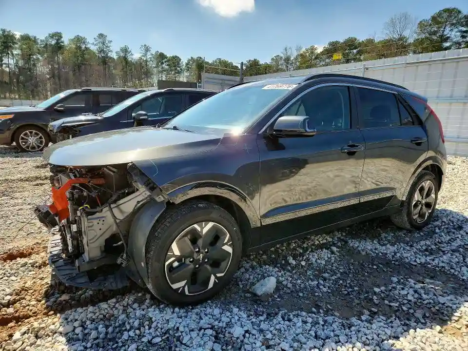 KNDCR3L10R5078318 2024 KIA NIRO EV-0