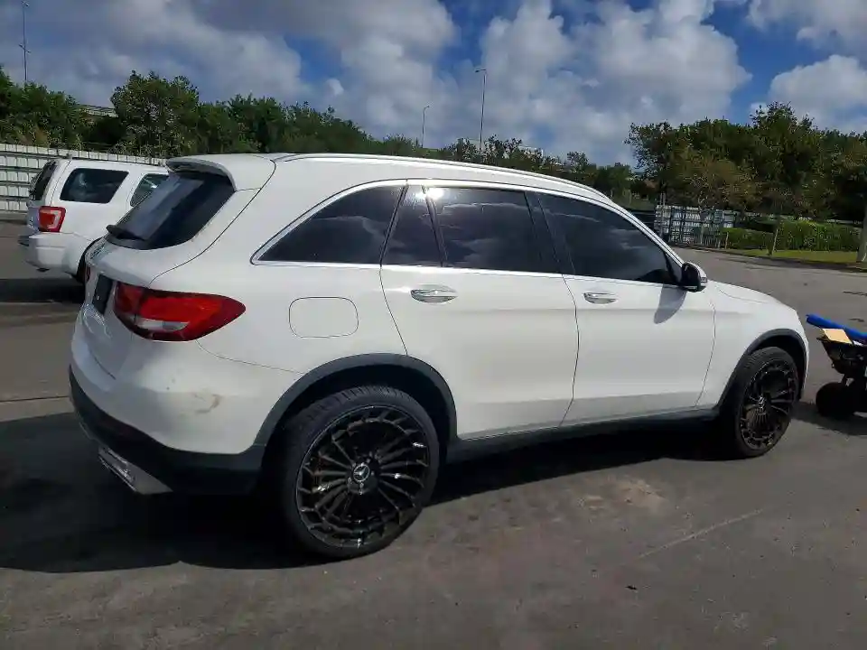 WDC0G4JB2JV037391 2018 MERCEDES-BENZ GLC-CLASS-2