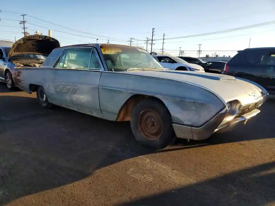 3Y83Z105329 1963 FORD TBIRD-3