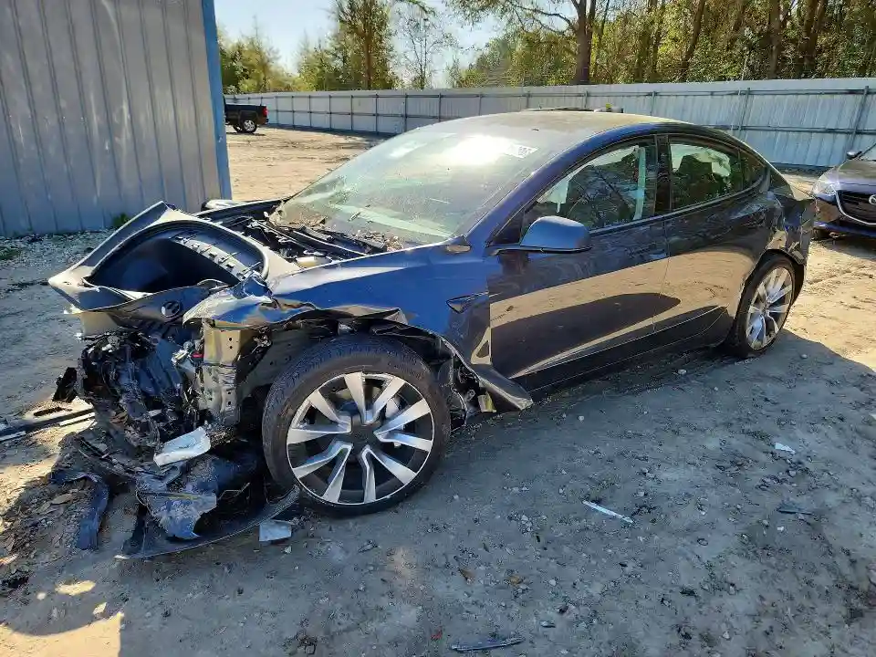 5YJ3E1EA9RF752672 2024 TESLA MODEL 3-0
