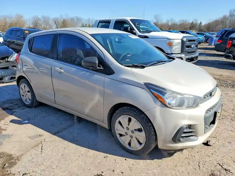 KL8CB6SAXHC826843 2017 CHEVROLET SPARK-3