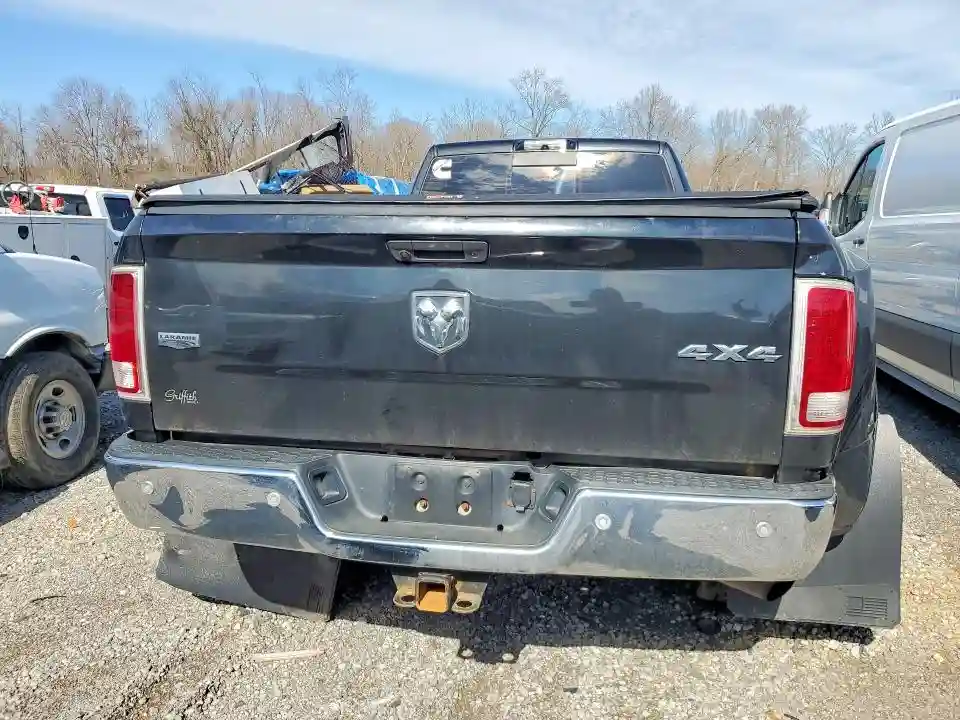 3C63RRJL7GG328335 2016 RAM 3500-5